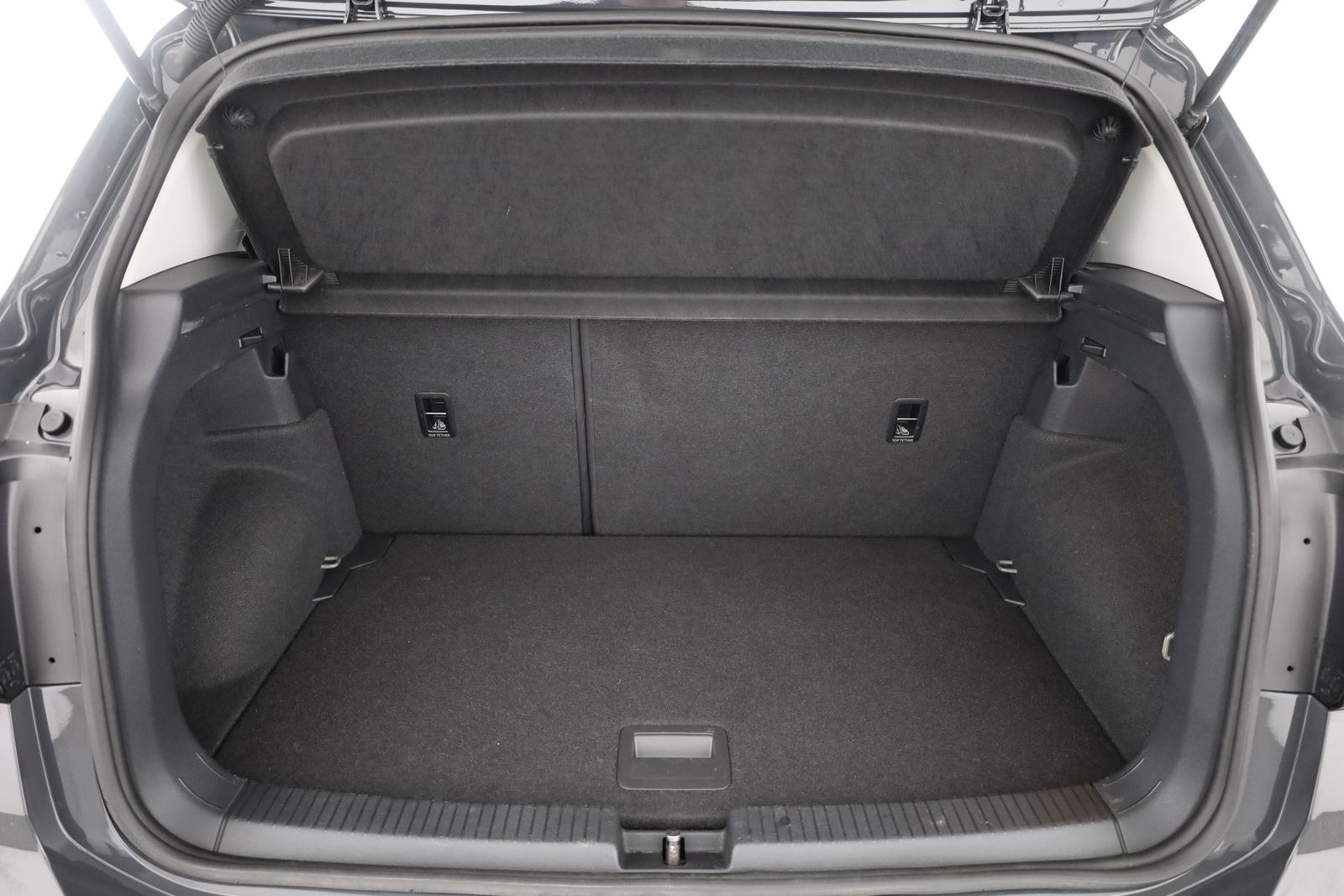 Volkswagen T-Cross 1.0 TSI Active - Samsaru's Car Outlet
