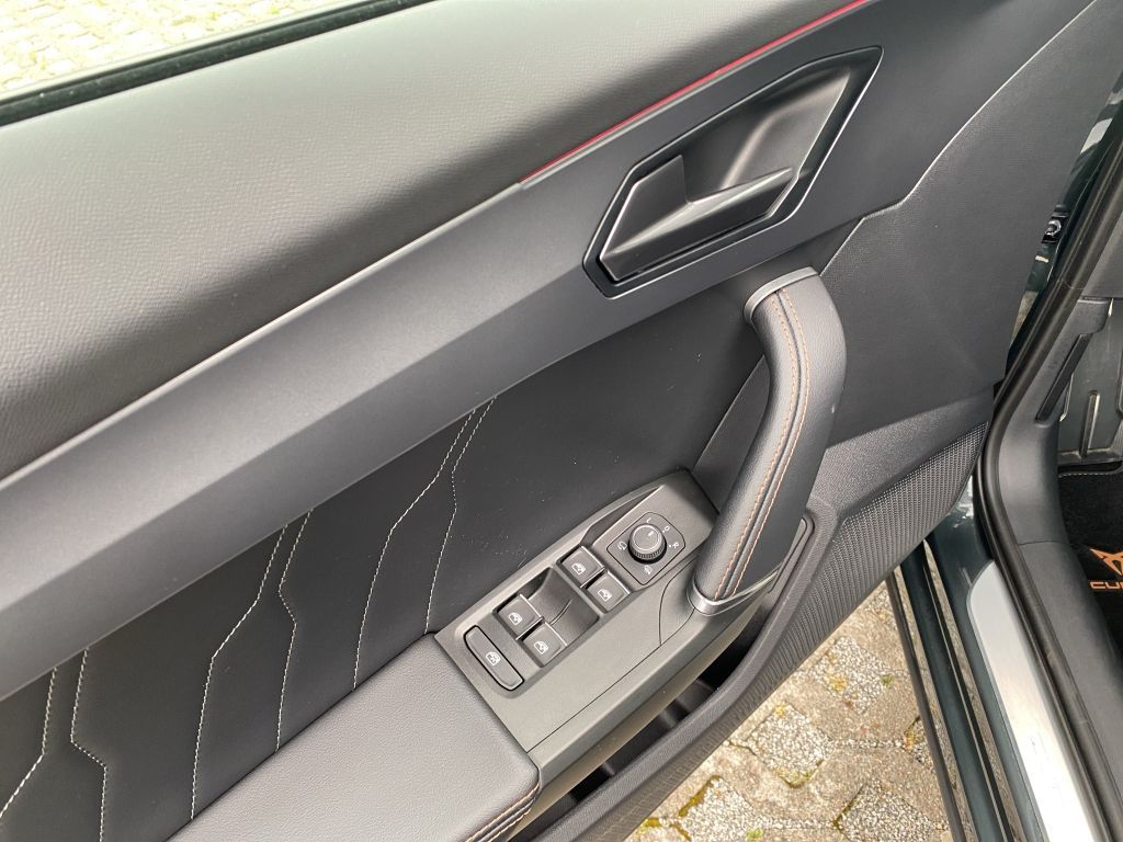 Cupra Formentor VZ 1.4 e-Hybrid DSG - Samsaru's Car Outlet