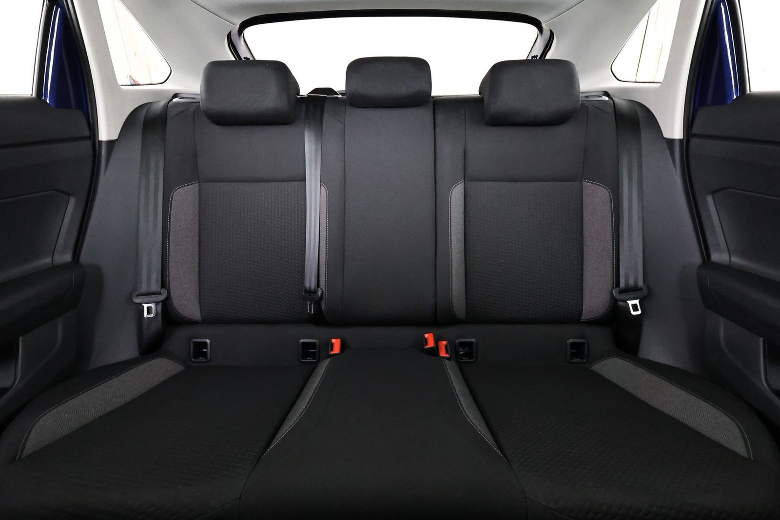 Volkswagen Taigo 1.0 TSI Life - Samsaru's Car Outlet