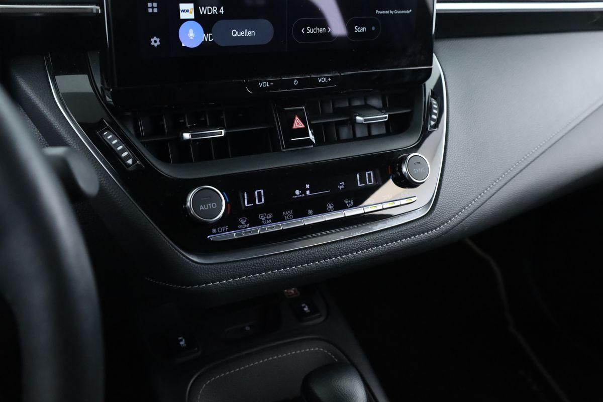 Toyota Corolla Touring Sports 2.0 CVT Team D Navi Kam