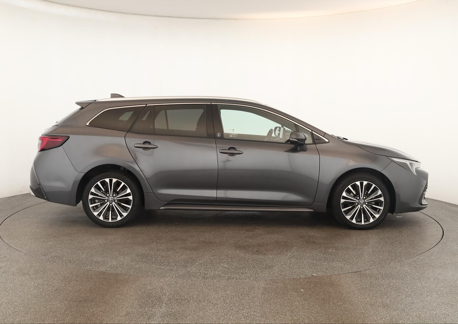 Toyota Corolla Touring Sports 1.8 CVT Team D Navi Kam