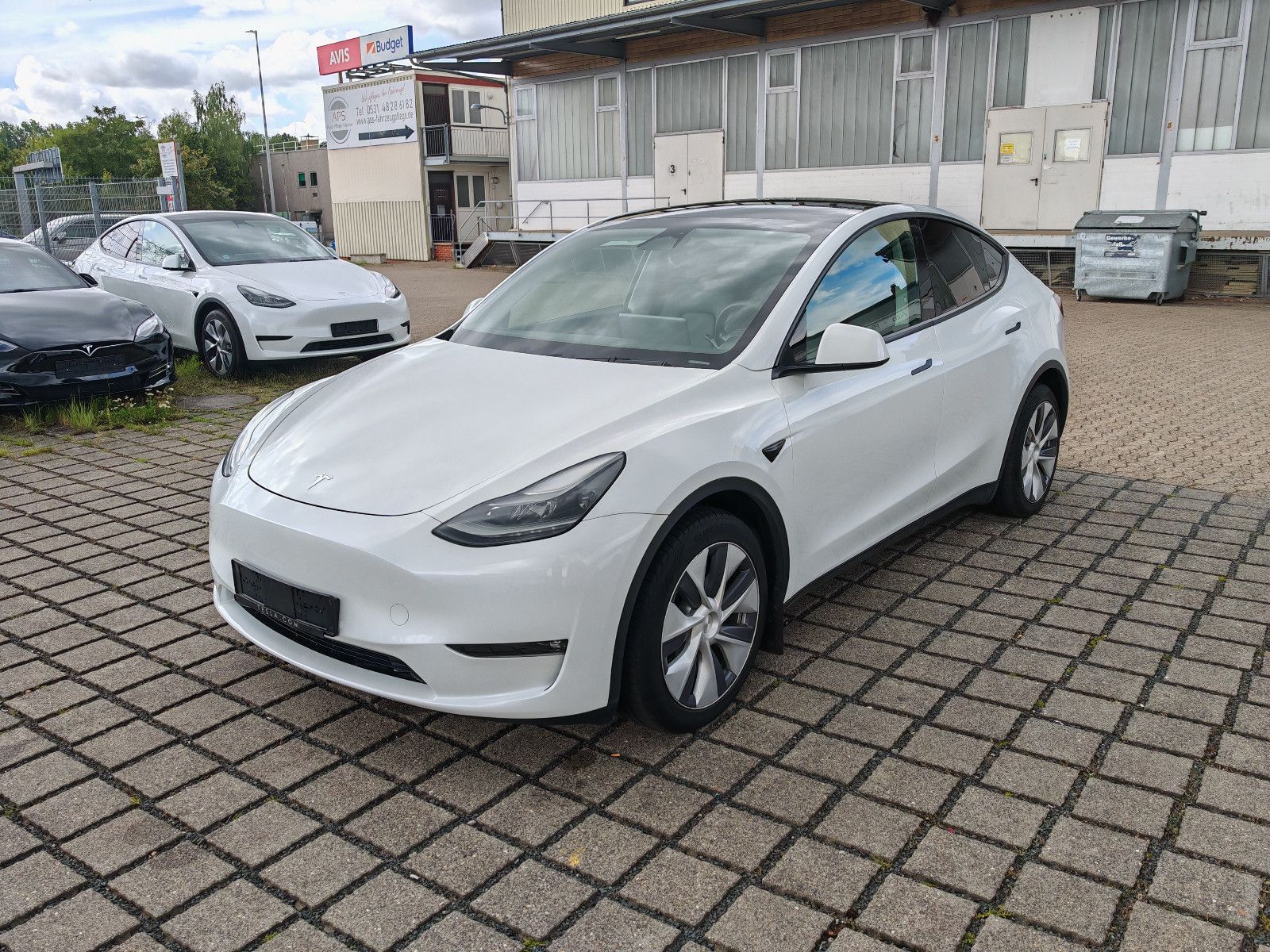 Tesla Model Y LongRange AWD | AHK | SoH 94%