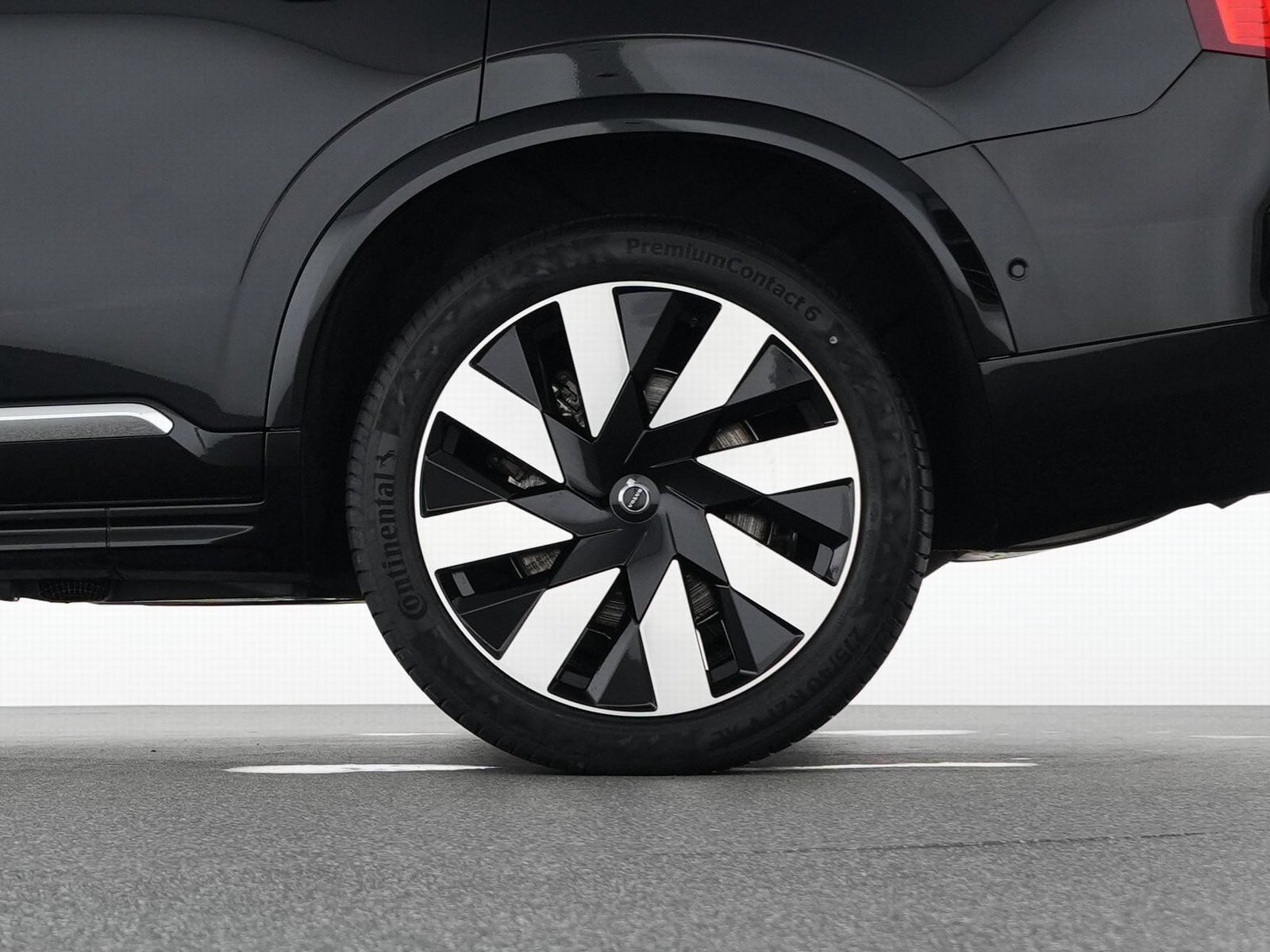 Volvo XC90 T8 Recharge AWD Ultra Bright 21"+AHK+360°