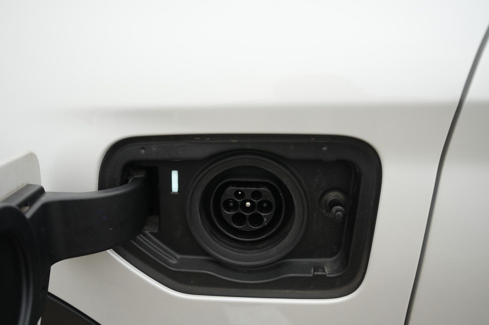 BMW X3 30e X Line xDrive*LED*AHK*PANO*NAV*HEADUP*