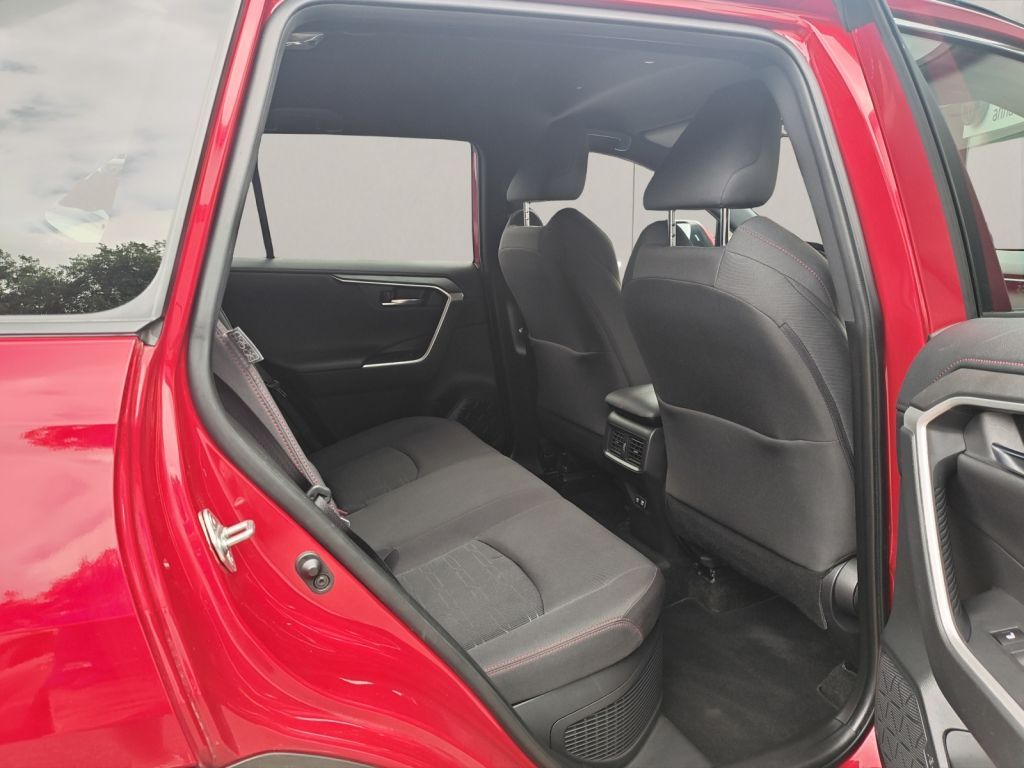 Toyota RAV 4 Plug-in-Hybrid - Samsaru's Car Outlet