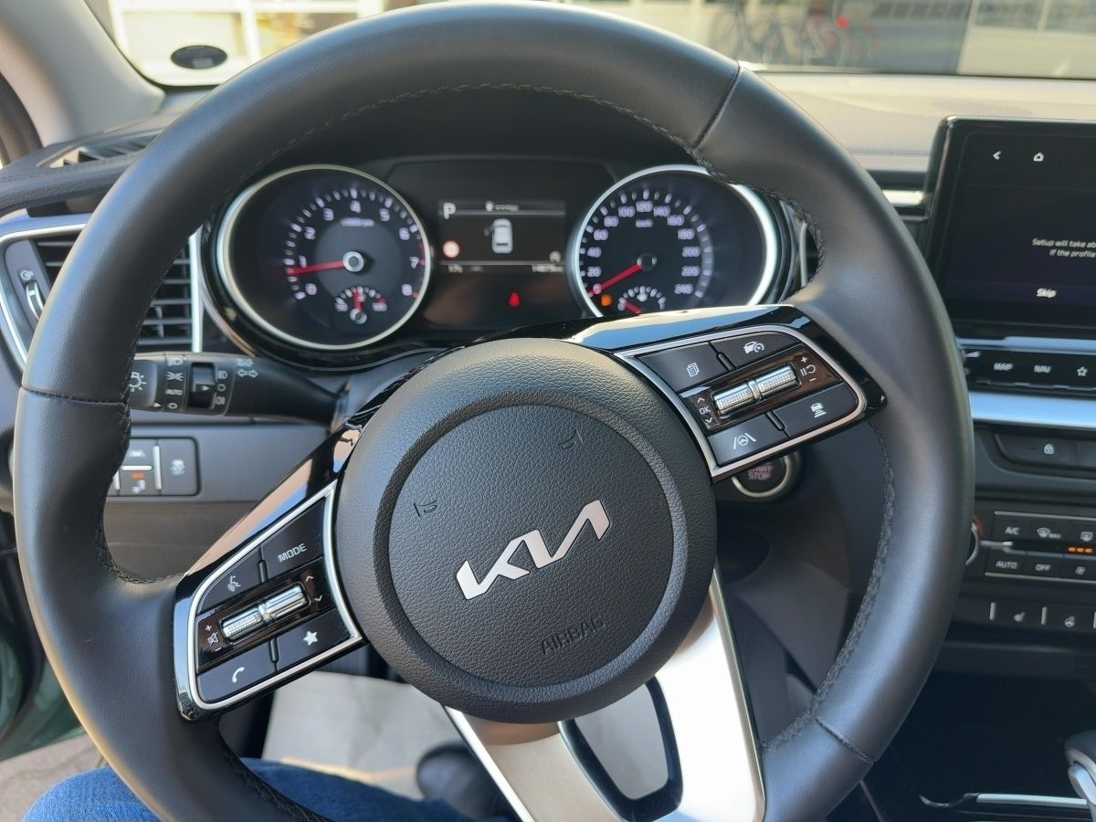 Kia cee'd Spirit - Samsaru's Car Outlet