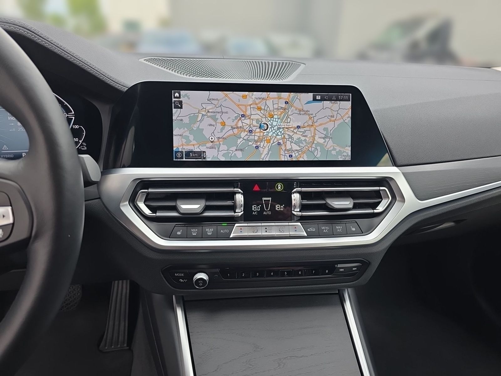 BMW 330e xDrive Touring Luxury-Line - Samsaru's Car Outlet