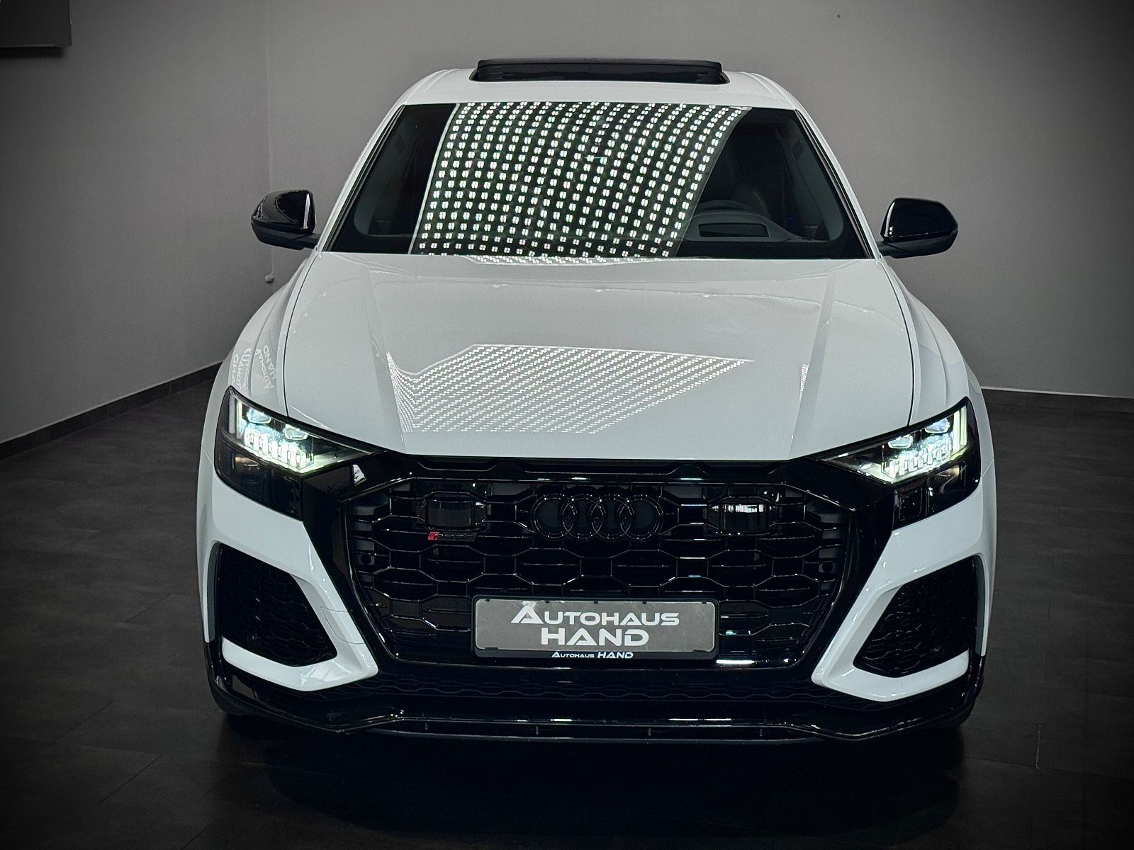 Audi RSQ8*CARBON*MATRIX*ALLRADLENKUNG*HEAD-UP*2.HAND*