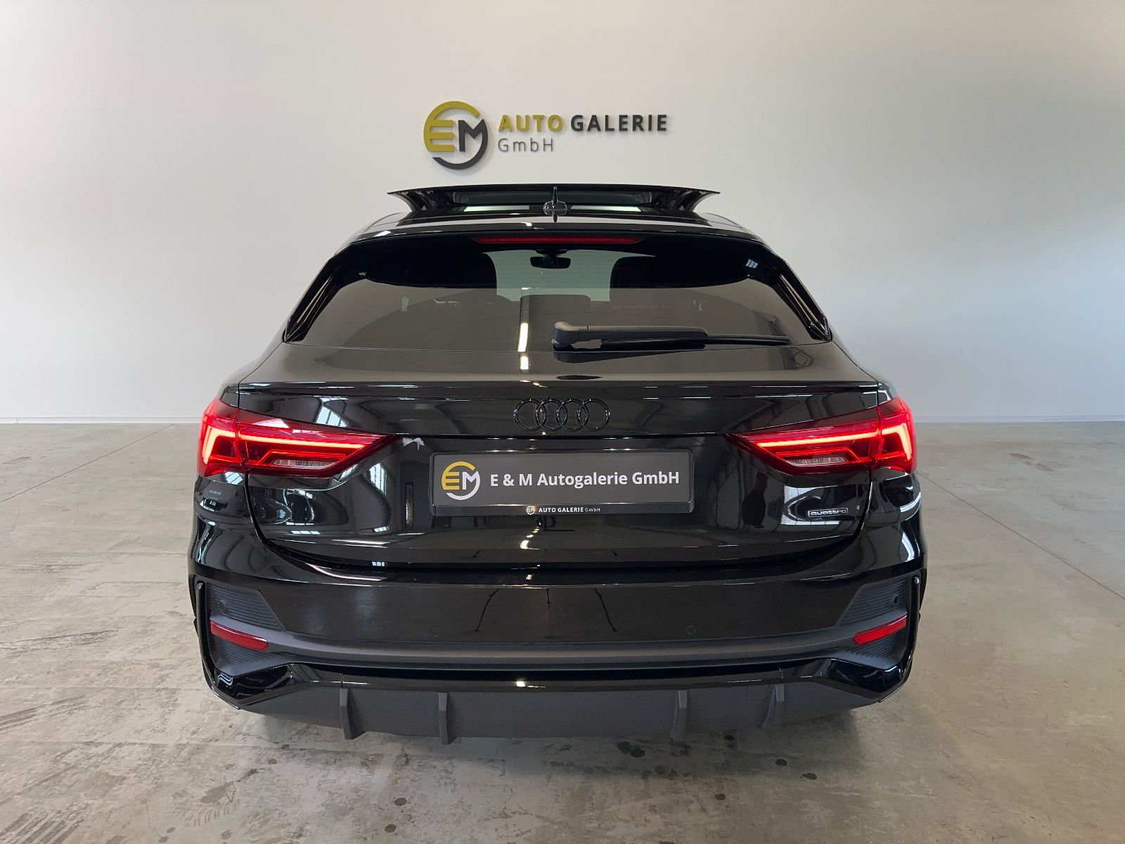 Audi Q3 Sportback 40 TFSI quattro S line - Samsaru's Car Outlet