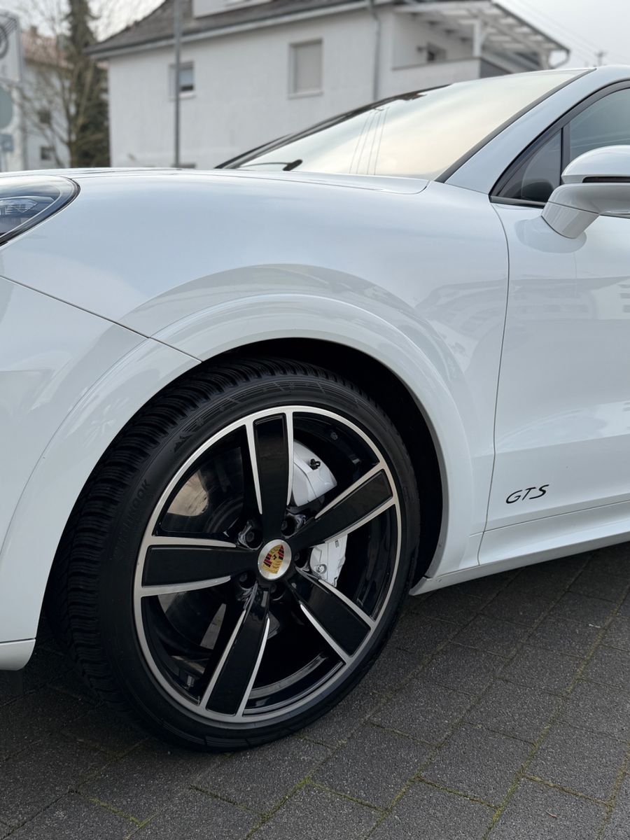 Porsche Cayenne Coupe GTS*APPROVED*NV*AHK*PANO*HAL*SH*