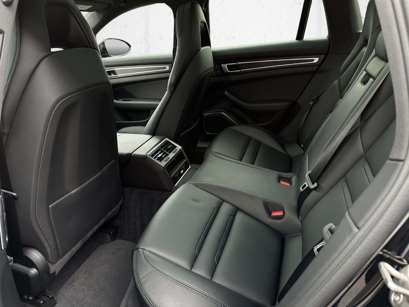Porsche Panamera 4 E-Hybrid Sport Turismo Plat. Ed. 360°