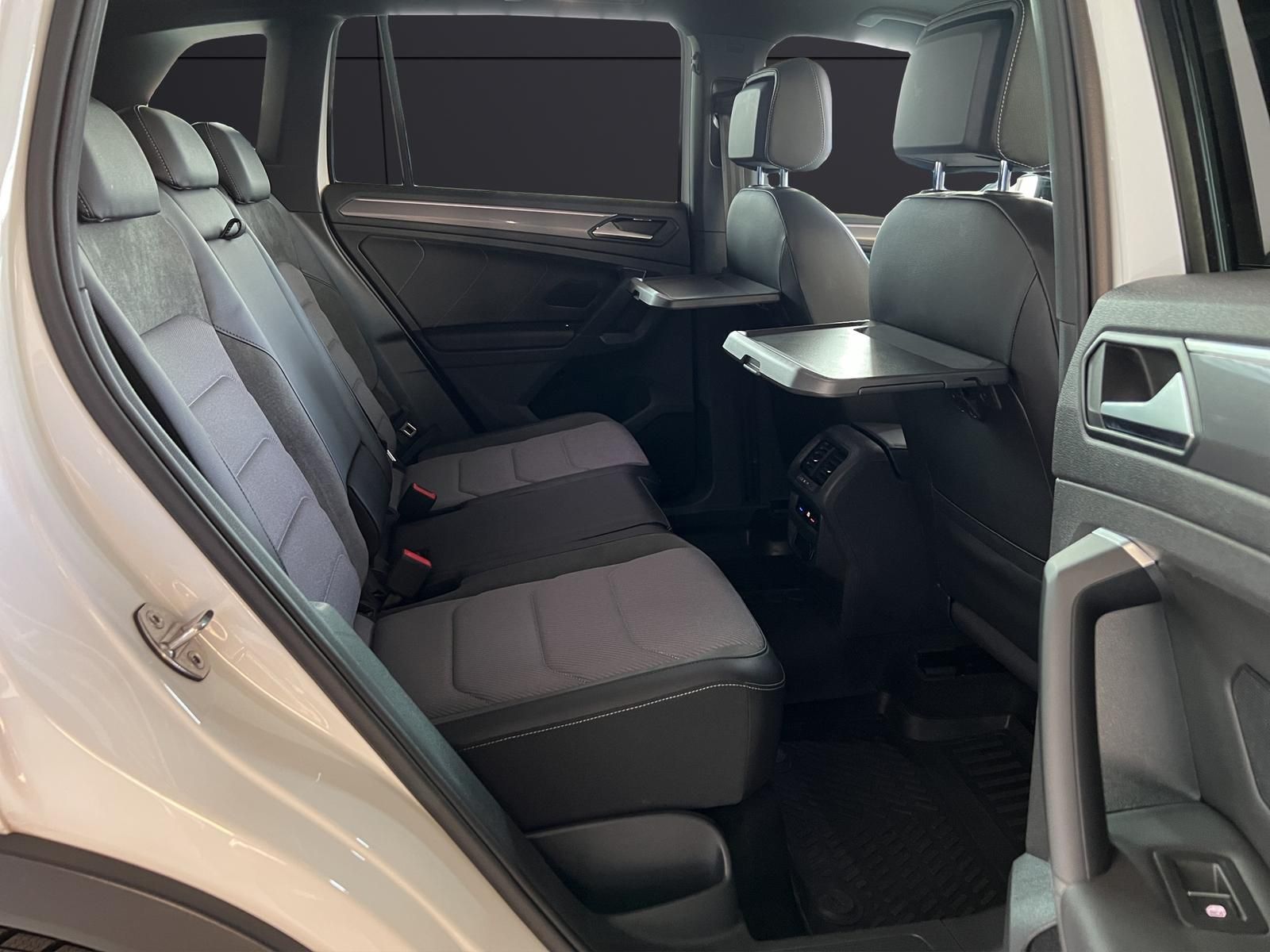 Volkswagen Tiguan 3X R LINE 4M Black - Samsaru's Car Outlet