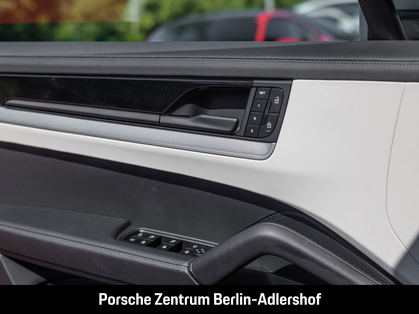 Porsche Cayenne E-Hybrid Coupe Panoramadach Luftfederung