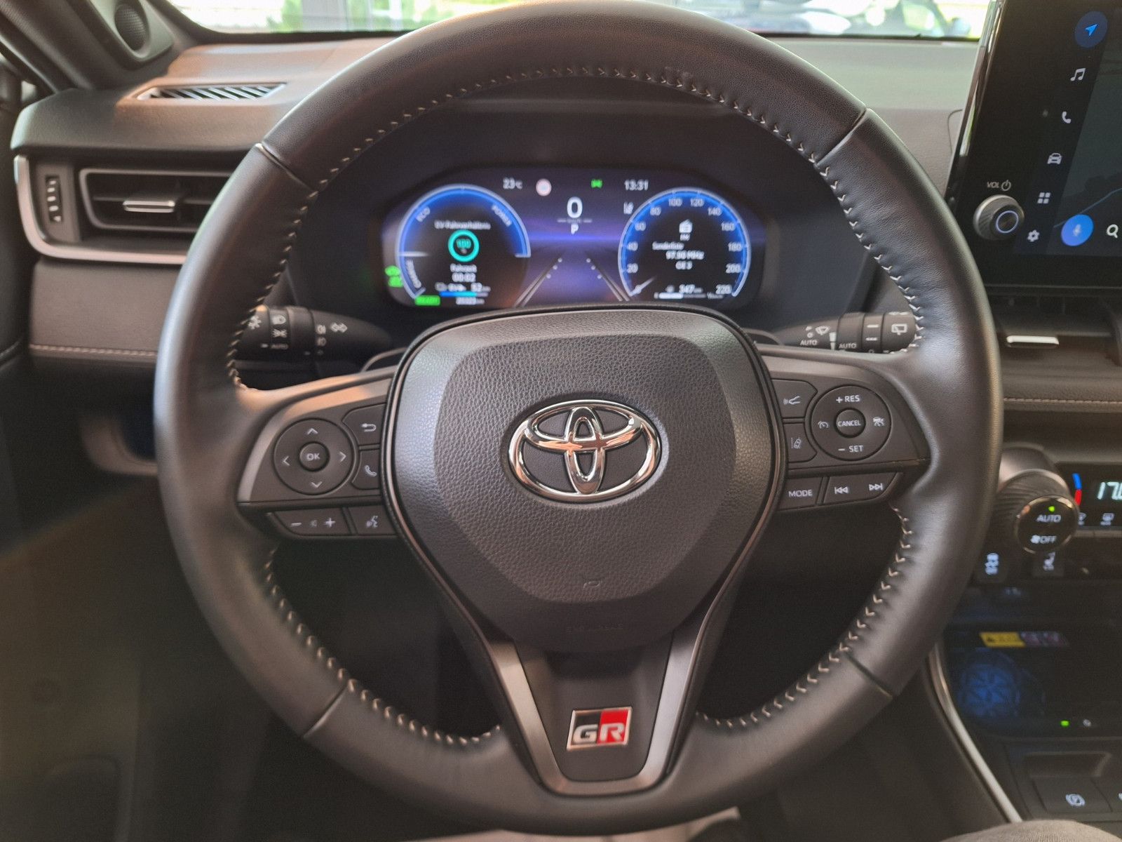 Toyota RAV4 Plug-in Hybrid 4x4 GR Sport - Samsaru's Car Outlet