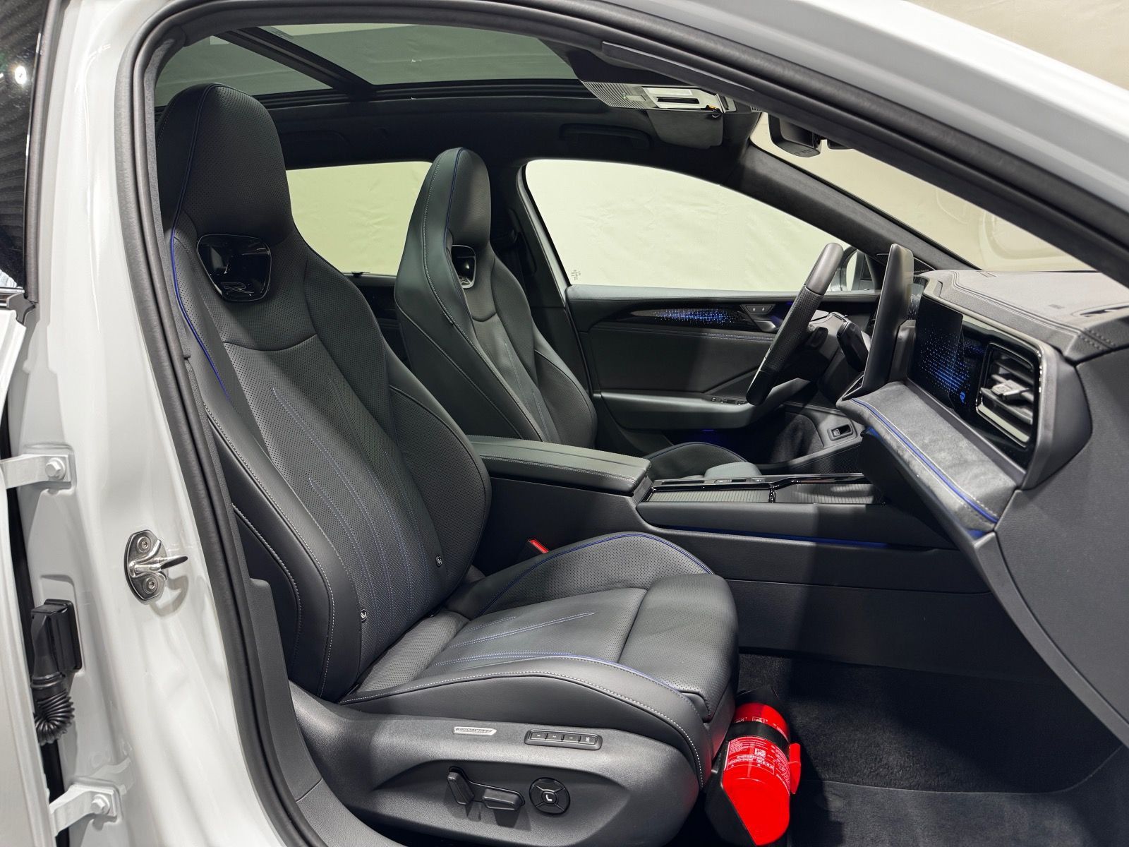 Volkswagen Passat Variant R-Line Signature 2.0 TDI DSG 4M
