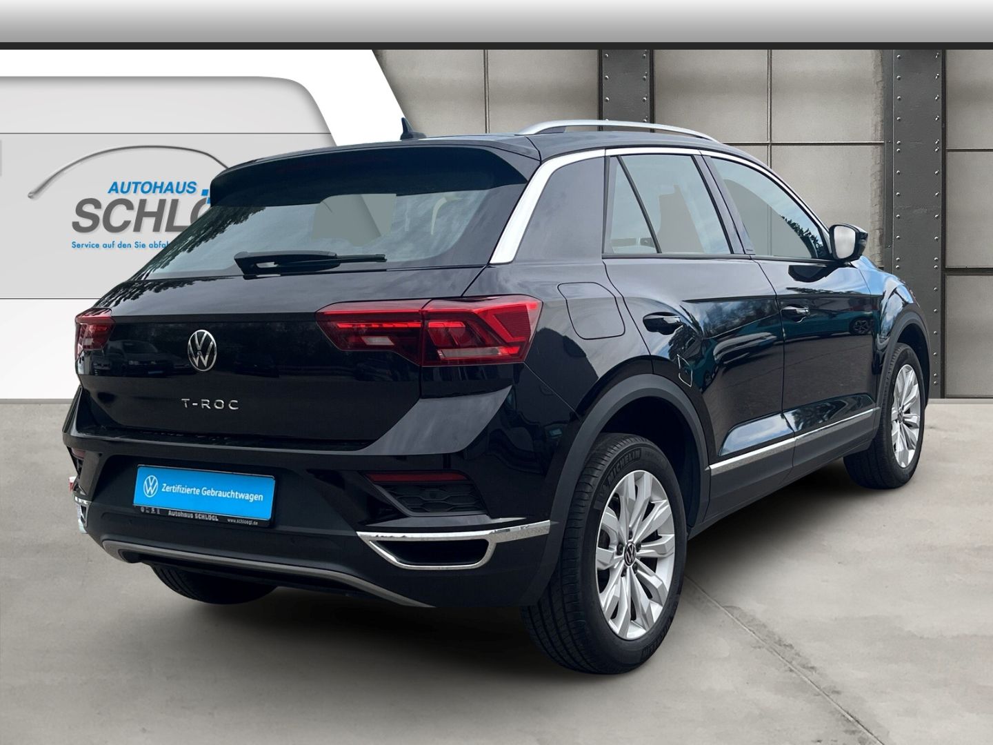 Volkswagen T-Roc 1.5 TSI Sport - Samsaru's Car Outlet
