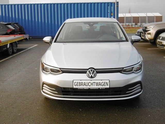 Volkswagen Golf VIII 2.0 TDI Life - Samsaru's Car Outlet