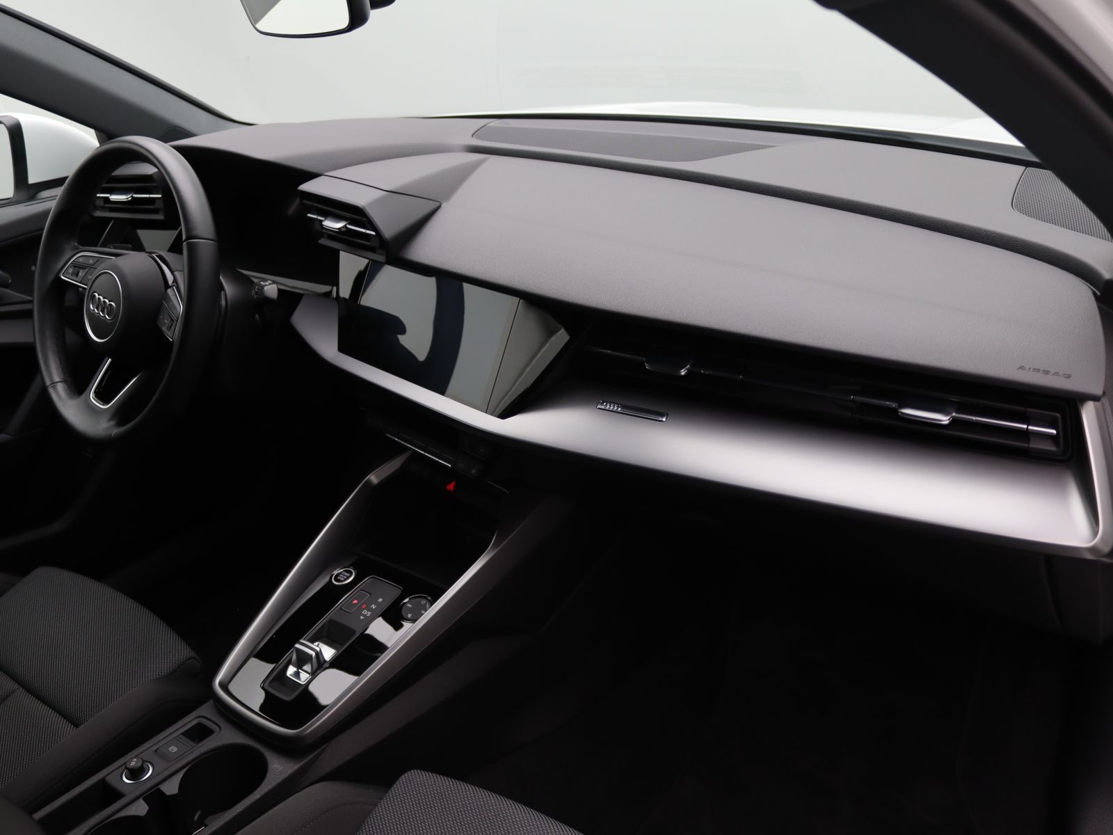 Audi A3 Sportback S-Line 45TFSIe S-tronic / Navi, AHK