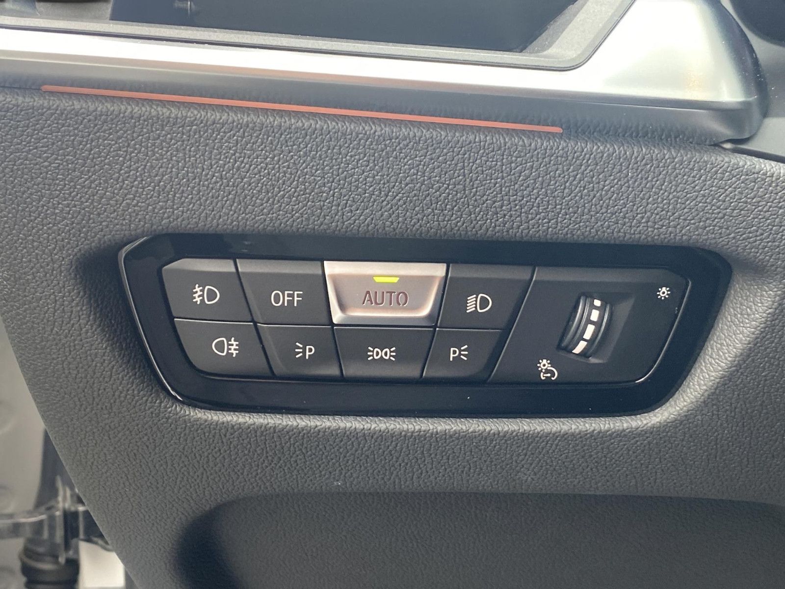 BMW 320 d x M Sport - Samsaru's Car Outlet