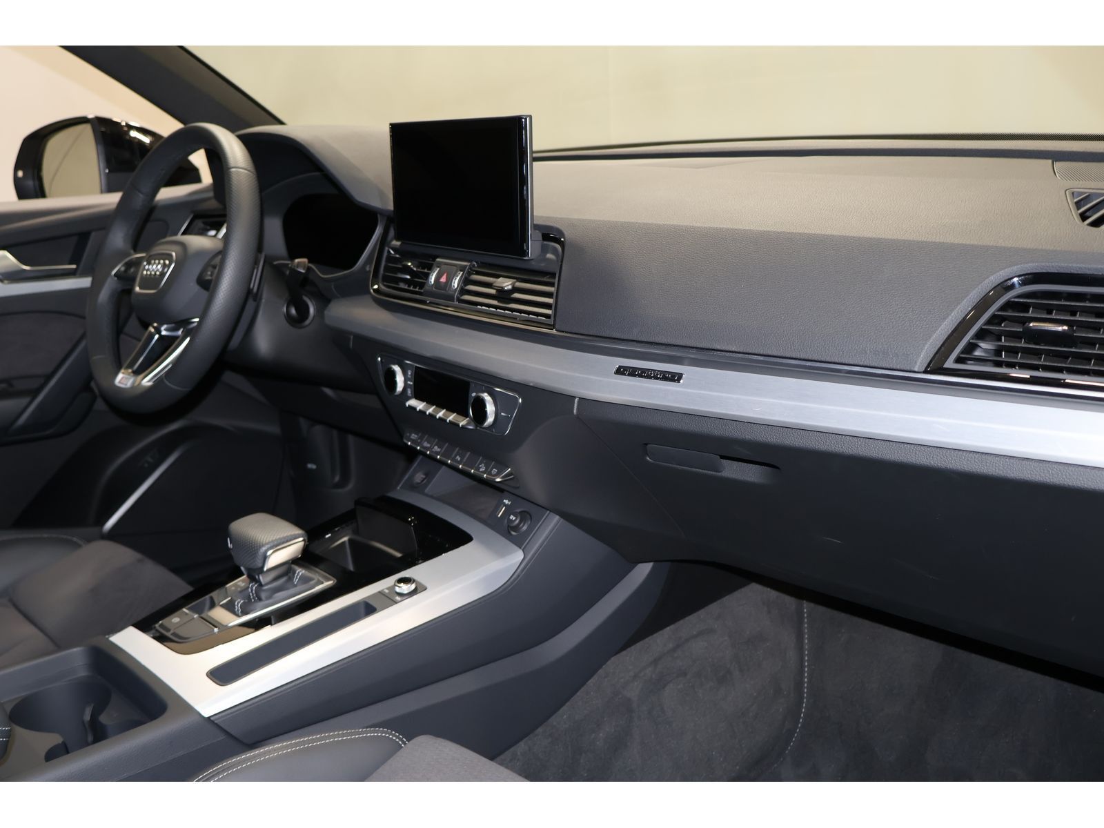 Audi Q5 40 TDI quattro S line AHK*RFK*ACC