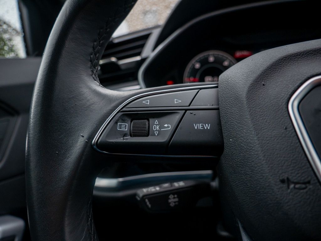 Audi Q3 S line 35 TDI quattro S tronic - Samsaru's Car Outlet