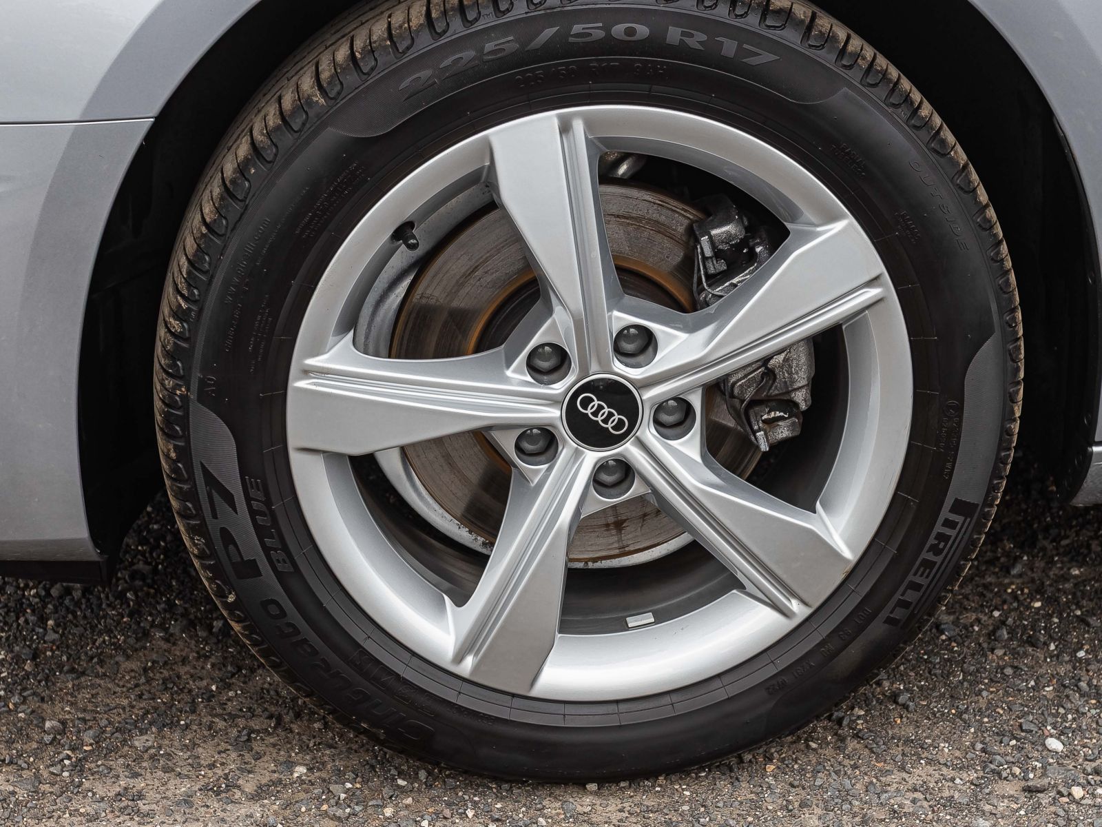 Audi A4 Avant 35TFSI Stronic - Samsaru's Car Outlet