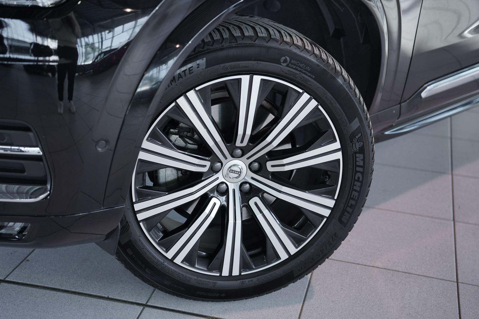 Volvo XC90 Plus Bright AWD *7-Sitzer *GSD *360° *AHK