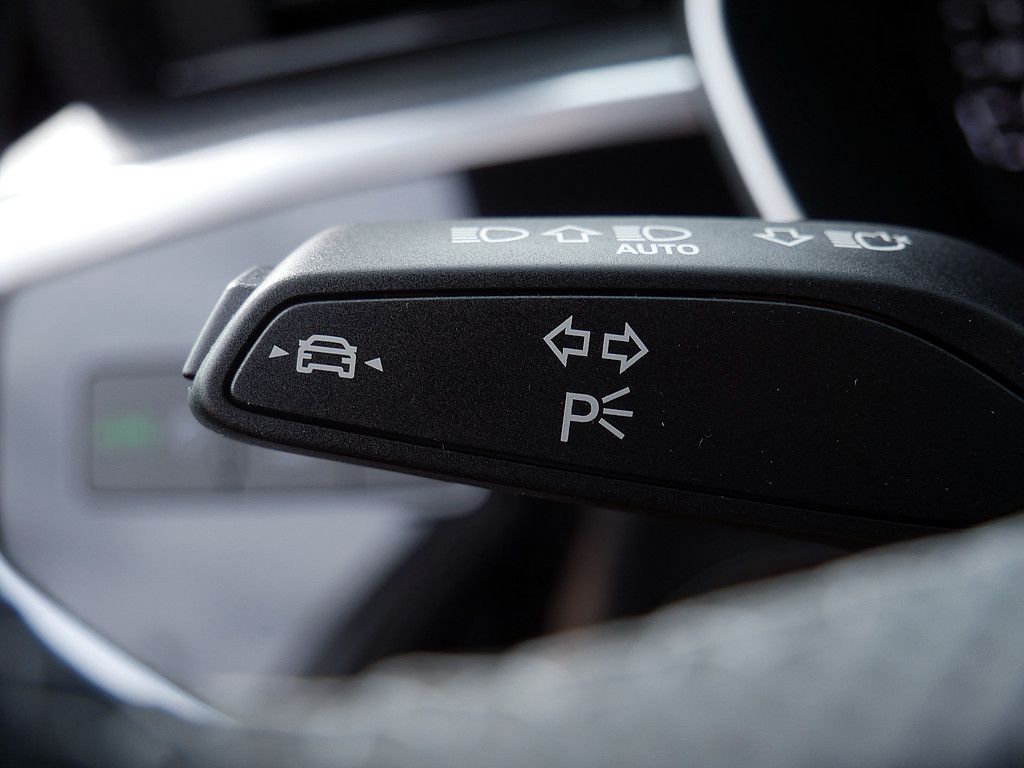 Audi Q3 45 TFSI quattro S line SONOS+AHK+NAVI+KAMERA+