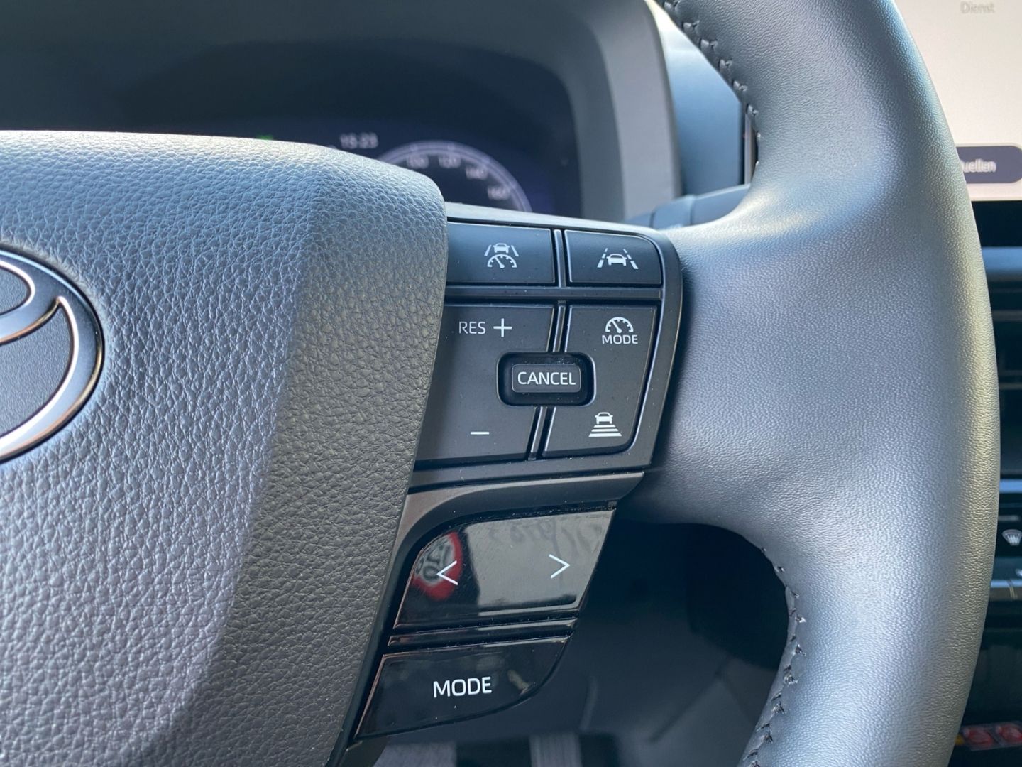 Toyota C-HR 1.8 Hybrid Team D *LED*el Heck*ACC*CAM*SHZ*