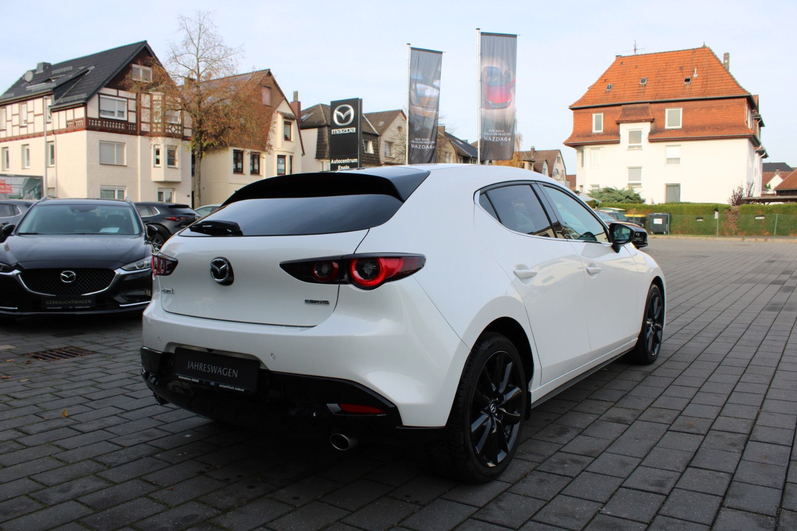 Mazda 3 e-SKYACTIV G Nagisa*BOSE*HUD*LED*KEYLESS*