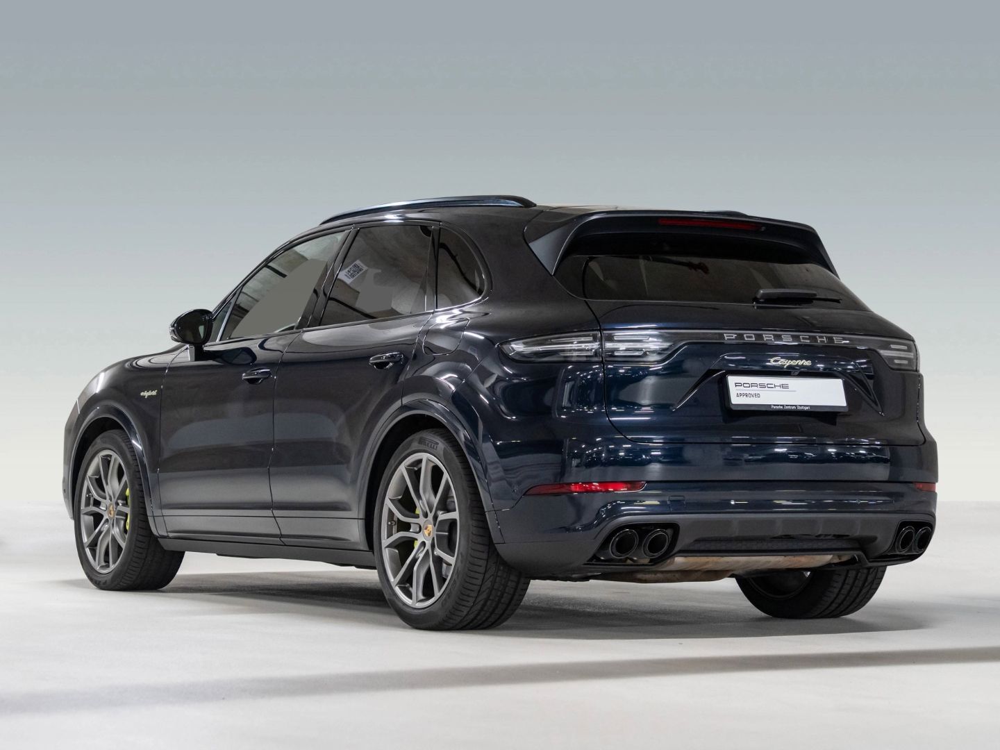 Porsche Cayenne E-Hybrid PDCC BOSE Surround View 18-Wege