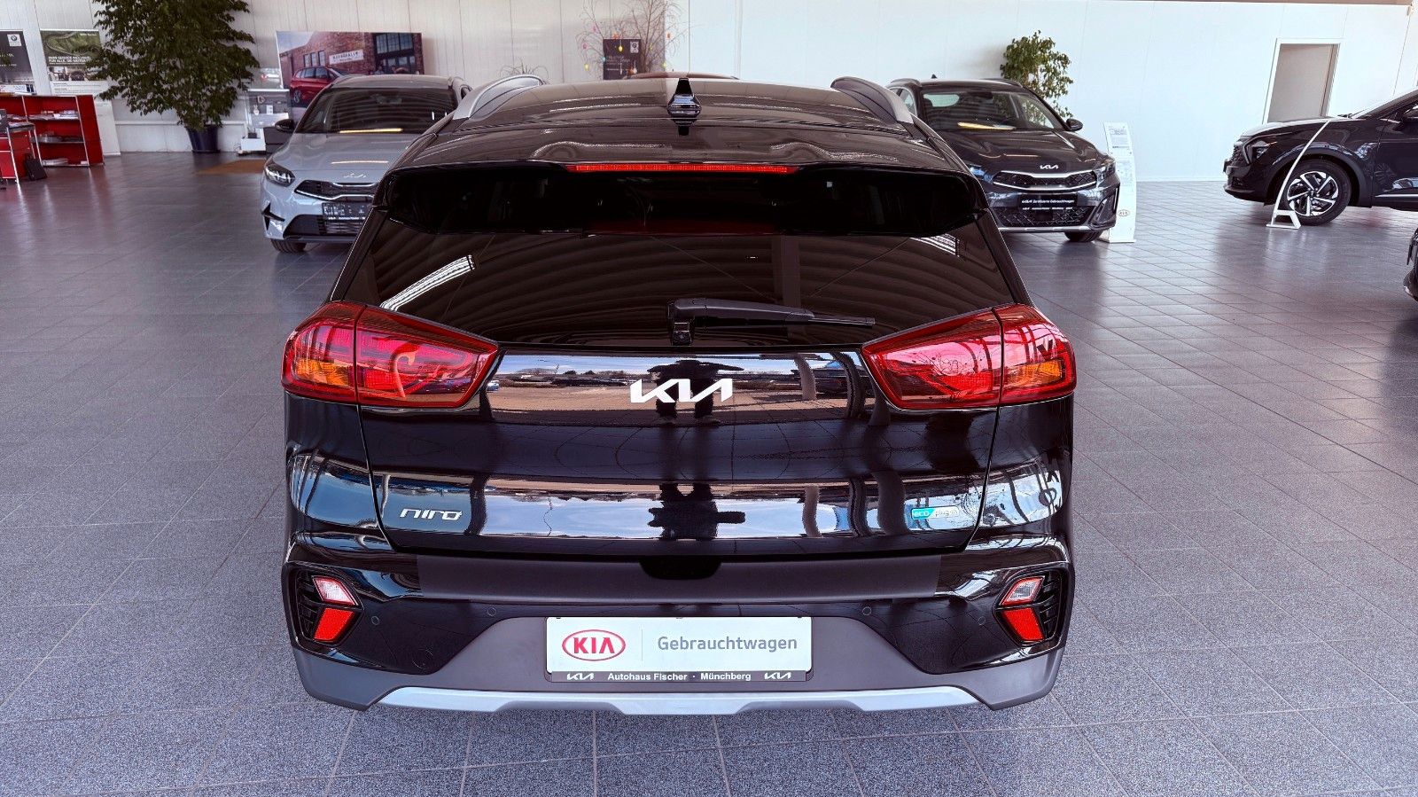 Kia Niro 1.6 Spirit Plug-in Hybrid - Samsaru's Car Outlet