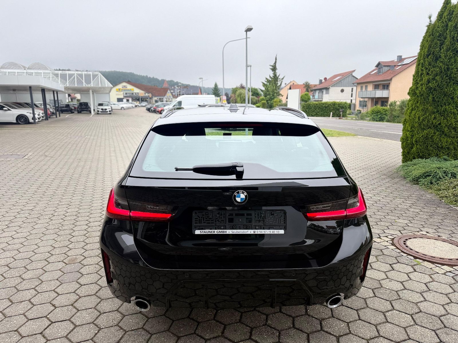 BMW 320 d Touring M-Sport - Samsaru's Car Outlet