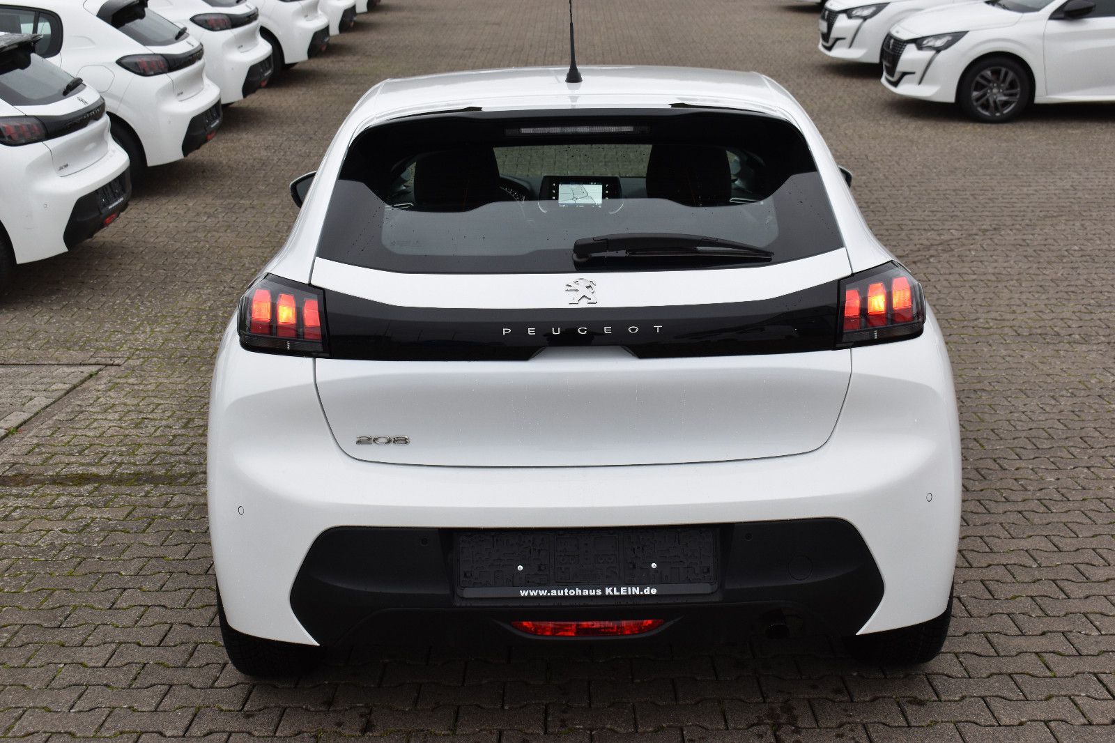 Peugeot 208 ActivePack 100 - Samsaru's Car Outlet
