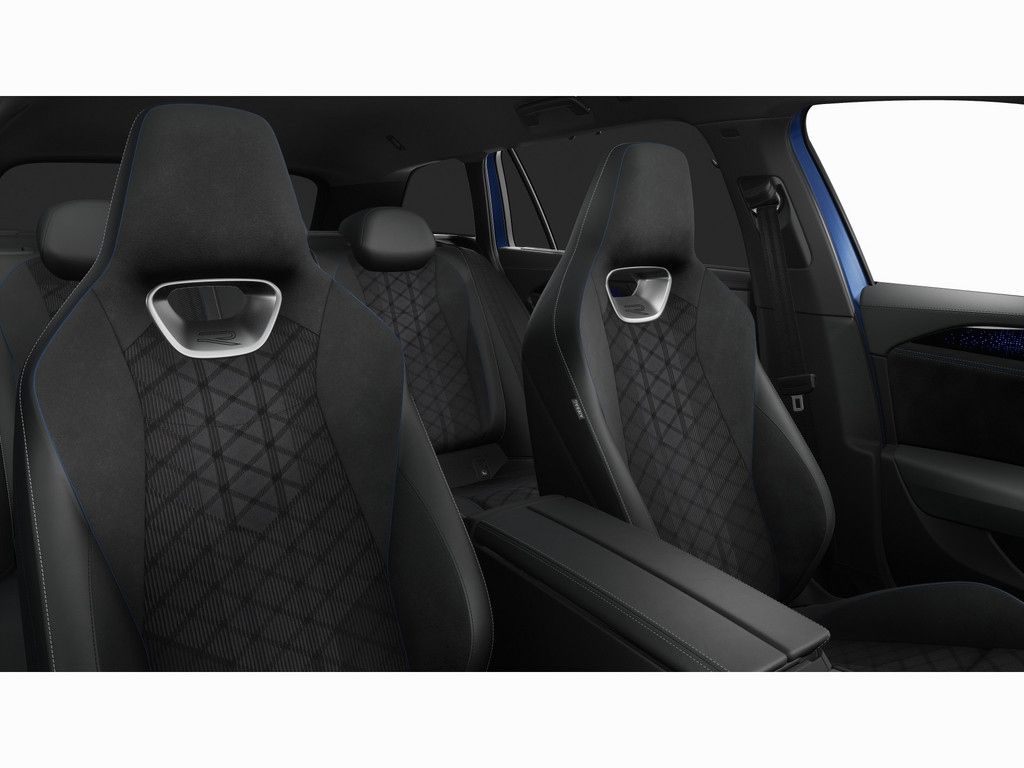 Volkswagen Passat Variant 2.0 TSI 4Motion R-Line +AHK