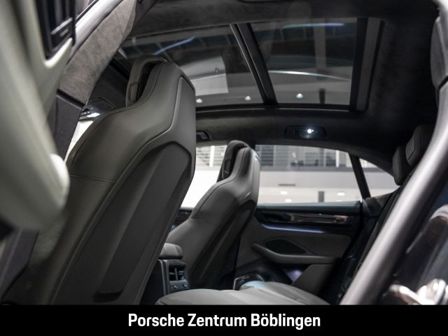 Porsche Macan Turbo - Samsaru's Car Outlet