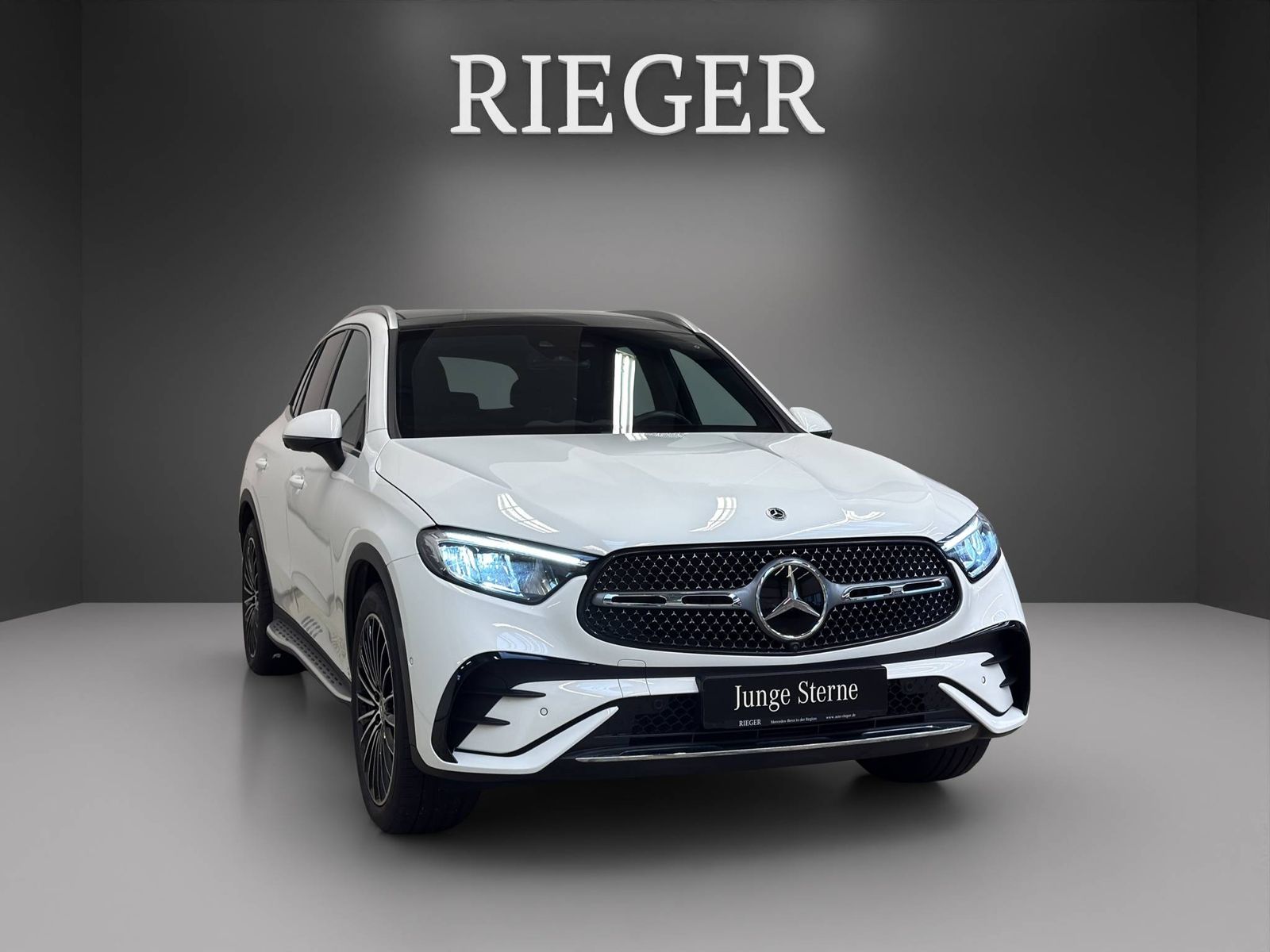 Mercedes-Benz GLC 300 4M AMG-PLUS*PANO-SHD*AHK*20"*360°-Kamera