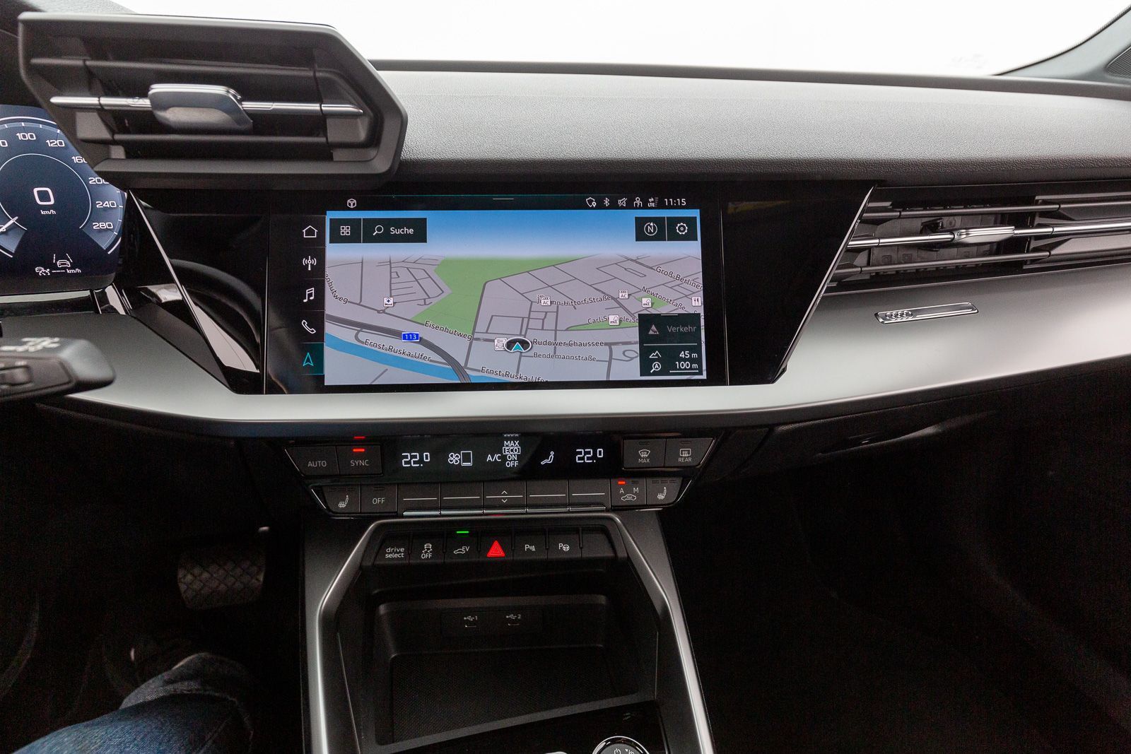 Audi A3 Sportback TFSI e Advanced - Samsaru's Car Outlet