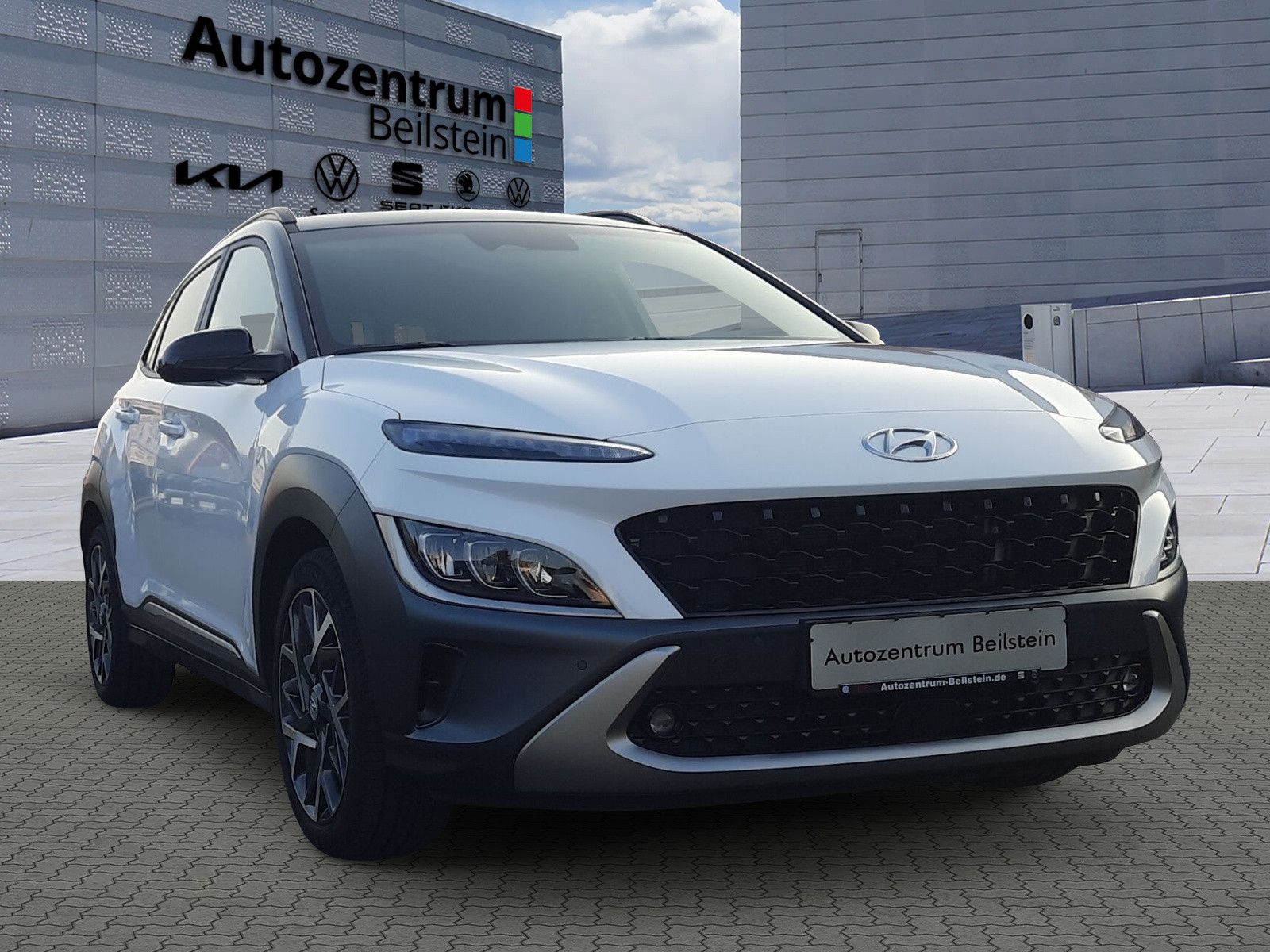 Hyundai Kona 1.6 T-GDI HEV Prime - Samsaru's Car Outlet
