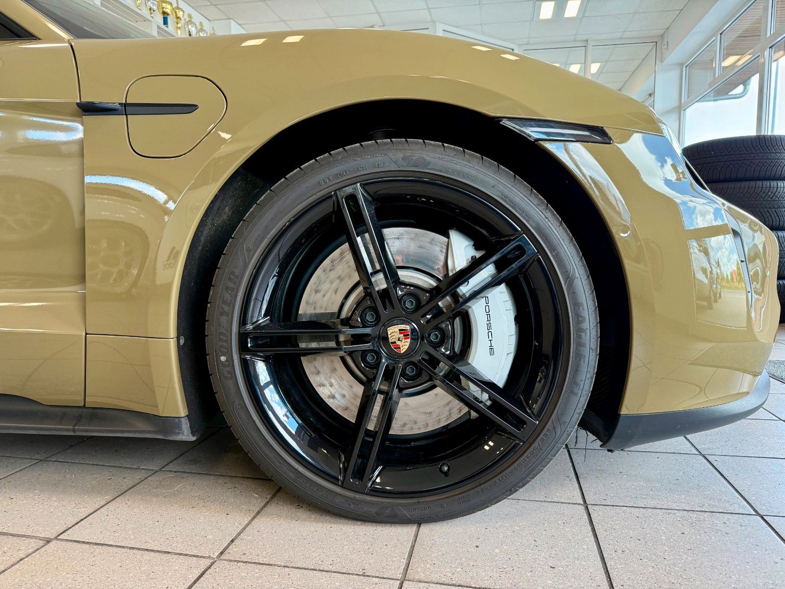 Porsche Taycan Sport Turismo GTS Panorama/ACC/APPROVED