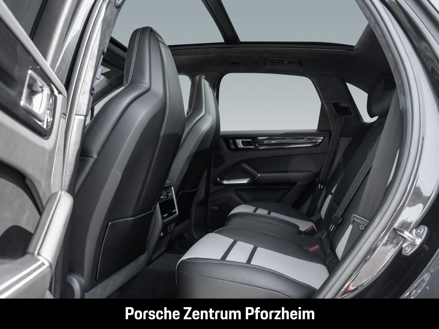 Porsche Cayenne Turbo BOSE Sportabgasanlage Panoramadach