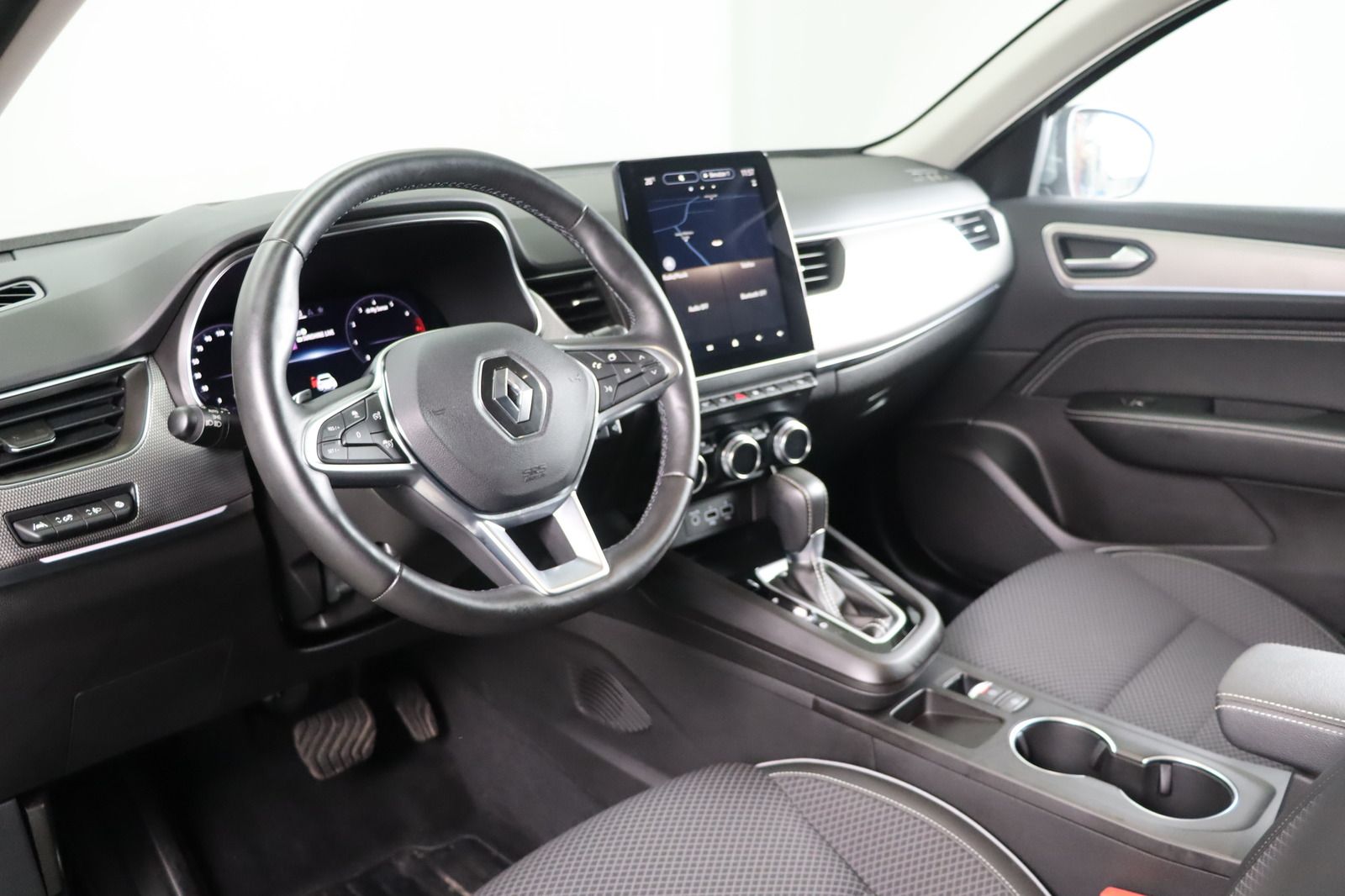 Renault Arkana - Samsaru's Car Outlet