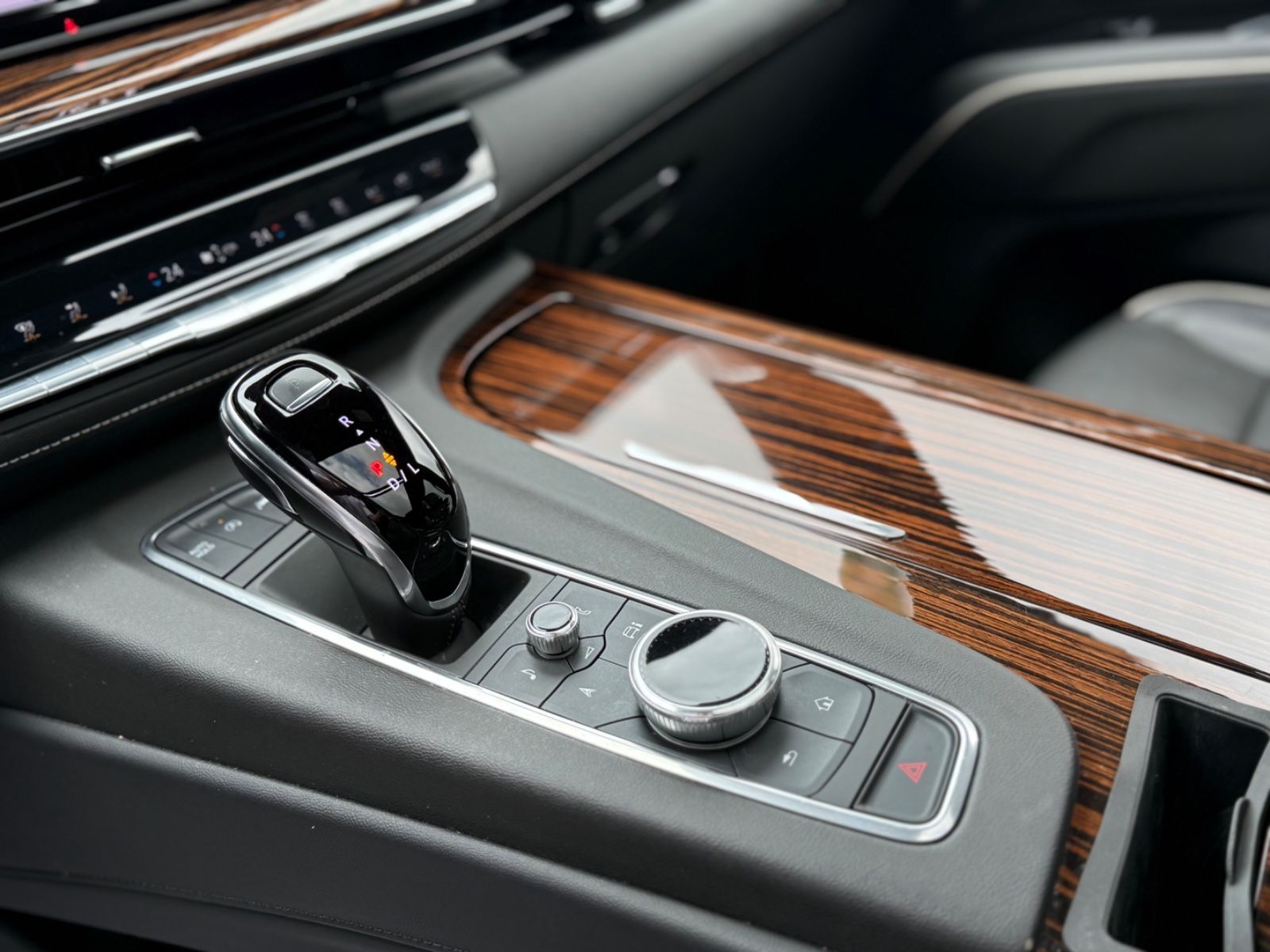 Cadillac Escalade Sport Platinum 6.2 V8 LPG Gasanlage