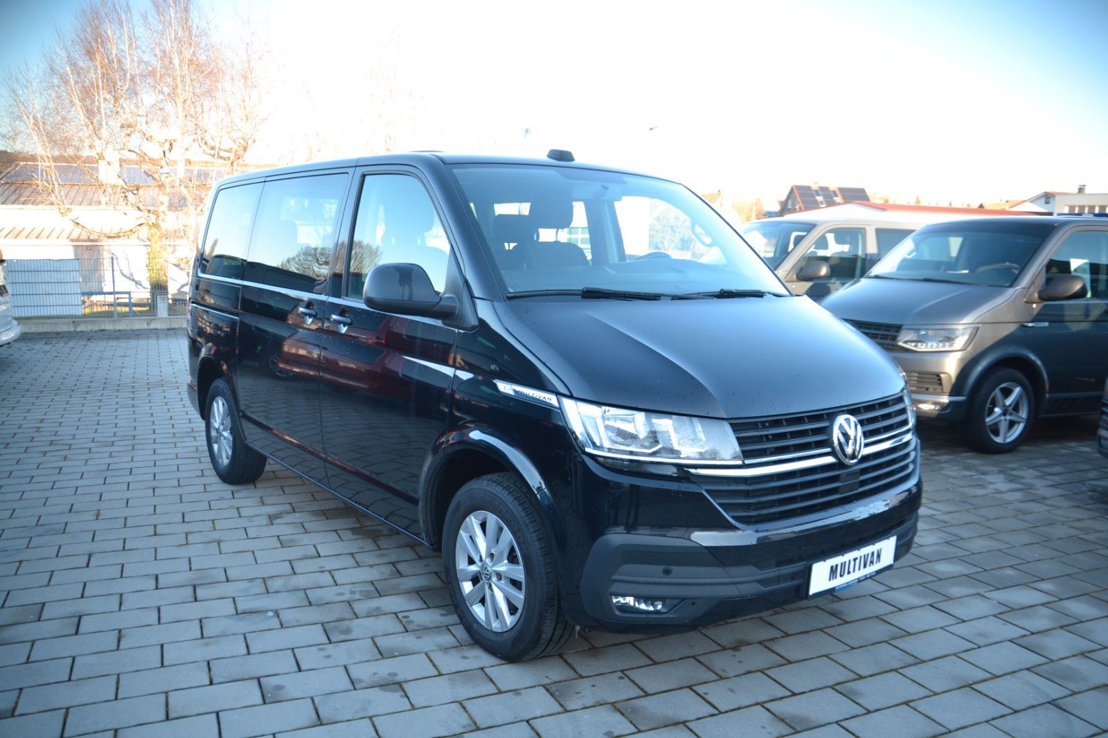 Volkswagen T6.1 Multivan - Samsaru's Car Outlet
