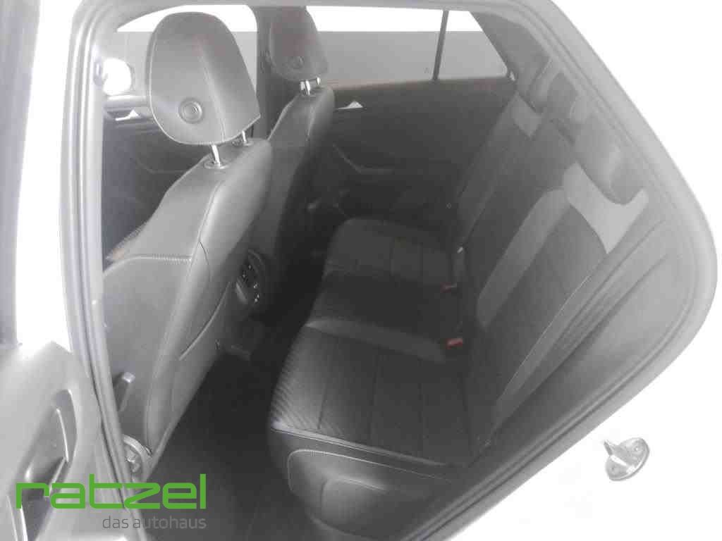 Volkswagen T-Roc 1.5 TSI Sport - Samsaru's Car Outlet