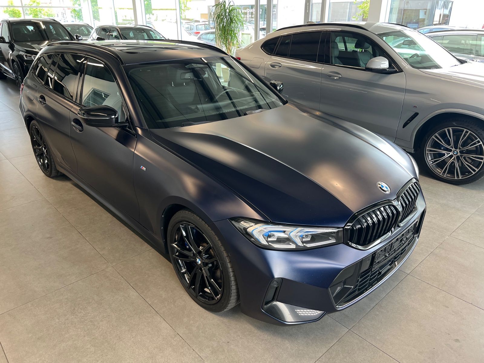 BMW 320 d xDrive Touring M Sport / Pano/ H&K / Matt