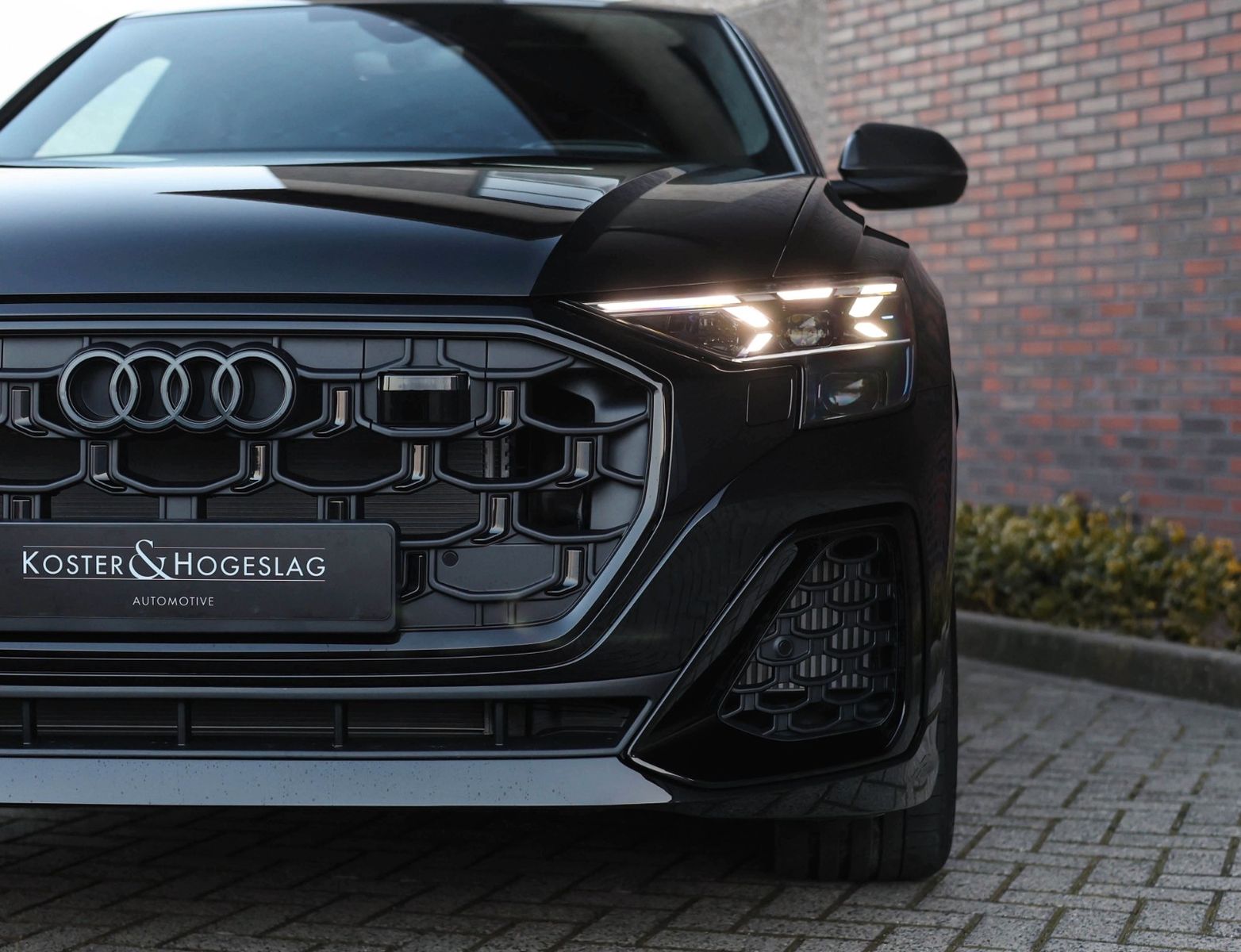 Audi Q8 60 TFSIe Quattro - Samsaru's Car Outlet