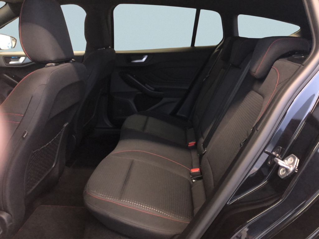 Ford Focus Turnier 1.0 EcoBoost Hybrid Aut. ST-LINE X
