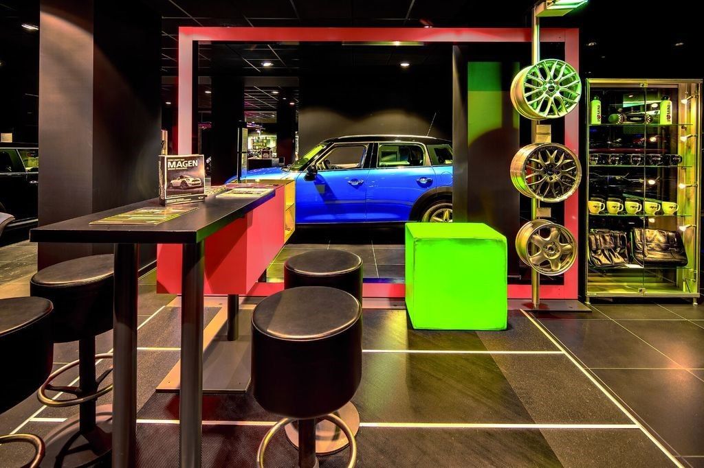 MINI Cooper SE YOURS TRIM - Samsaru's Car Outlet