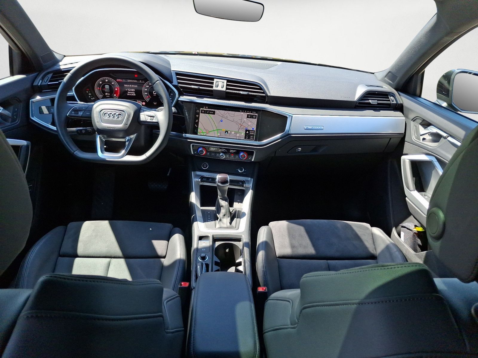 Audi Q3 40TDI quattro S tronic S line AHK ACCAssist M